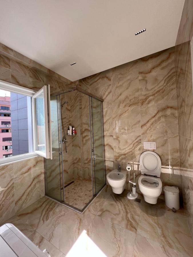 Blanc 7 Apartment Tirana Bagian luar foto