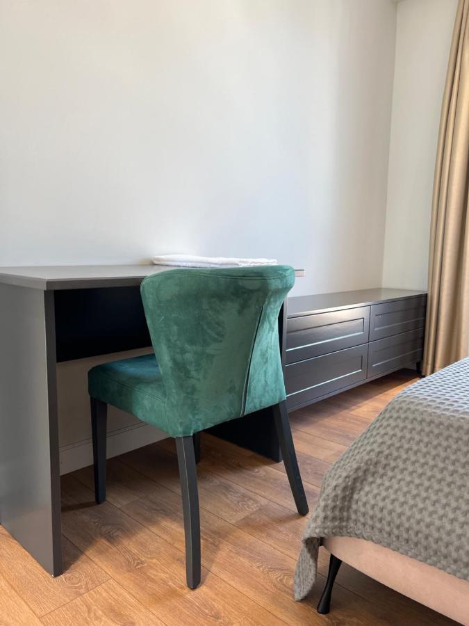 Blanc 7 Apartment Tirana Bagian luar foto